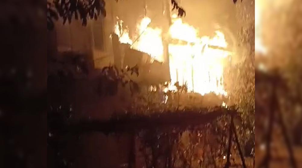 Innalillahi! Kebakaran Hanguskan 3 Rumah di Cibadak, Kerugian Mencapai Rp 650 juta