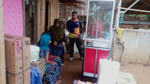 Alhamdulillah! Keluarga Gunawan ‘Rante’ di Lengkong Dapat Bantuan Modal Usaha