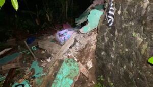 Dinding Rumah Tergerus Longsor, Lansia di Pamuruyan Sukabumi Tewas Tertimpa Tembok