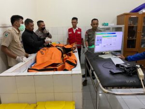 Identitas Terungkap, Begini Kronologi Wanita Tertabrak Kereta di Cicantayan Sukabumi
