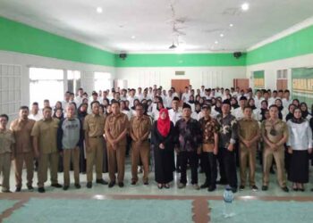 Sebanyak 999 Pengawas TPS di Kota Sukabumi Resmi Dilantik