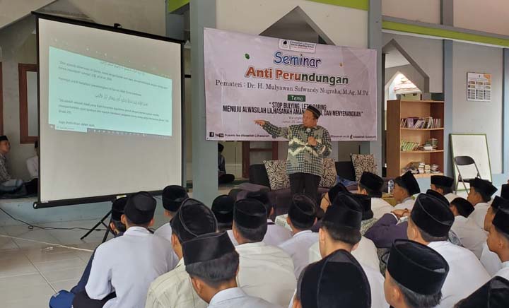 Ponpes Alwasilah Lilhasanah Gelar Seminar Anti Bullying