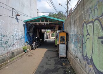 Lapak Liar Terkesan Dibiarkan Bertahun-tahun, Lurah Cicurug dan Pejabat Lama Tak berdaya Hadapi Pedagang?