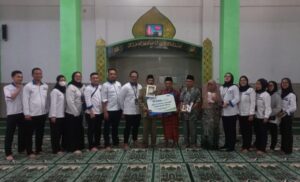 Jelang HUT ke-25, PNM Sukabumi Gelar Bakti Sosial Masjid
