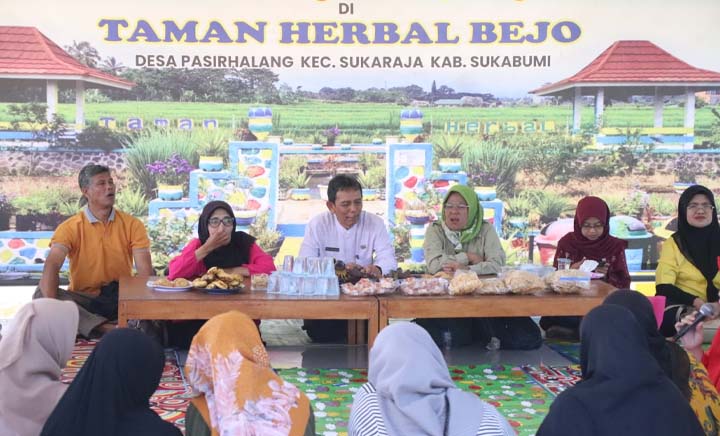 Kades Pasir Halang Sukaraja Dorong Pelaku UKM Lakukan Inovasi