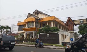 Oknum PNS Diduga Intervensi Proyek Dekorasi Kantor Kecamatan Cicurug, Sekban BKPSDM : Laporkan!