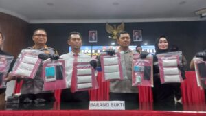 Dikendalikan dari Lapas, Polres Sukabumi Kota Ungkap Kasus Sabu Rp 2,98 Miliar