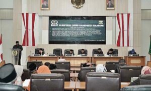Di Rapur DPRD Kabupaten Sukabumi, Bupati Marwan Sampaikan Apresiasi atas Raihan WTP