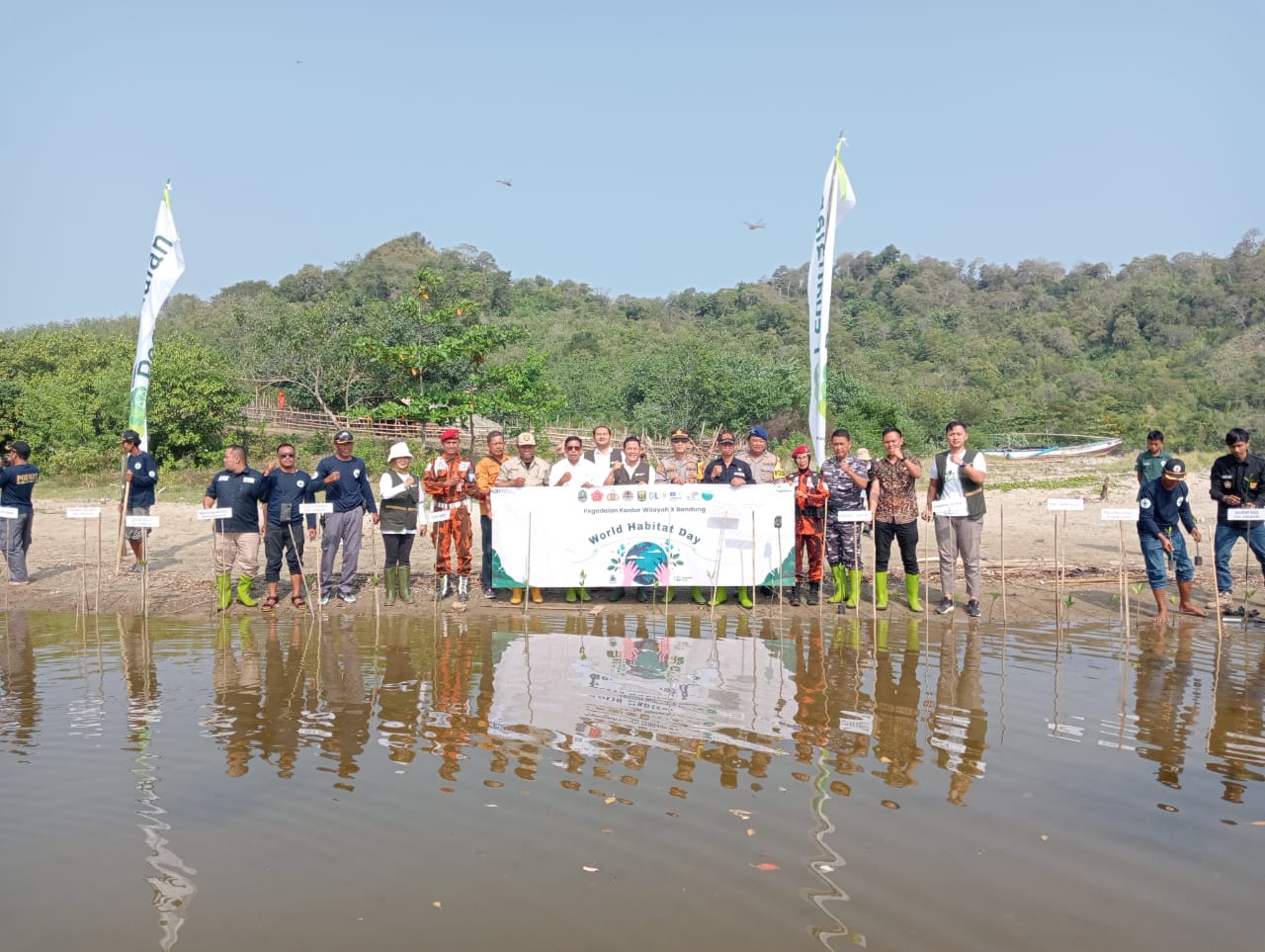 Peringatan Hari Mangrove Sedunia, di Geopark Ciletuh Pelabuhan Ratu, Jumat, 26 Juli 2024