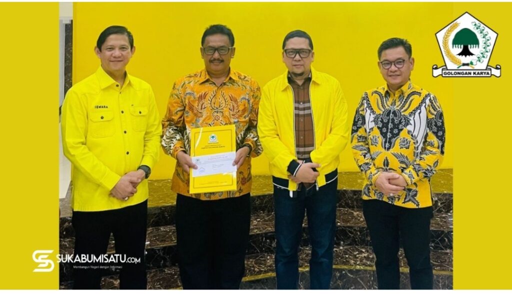 Asep Japar bersama Pengurus DPD Partai Golkar, saat penyerahan SK Pilkada Sukabumi. Kamis, 1/8/24.