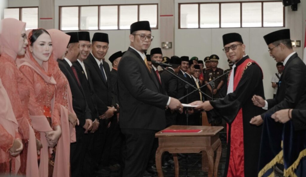 50 Anggota DPRD Kabupaten Sukabumi Periode 2024-2029 Dilantik