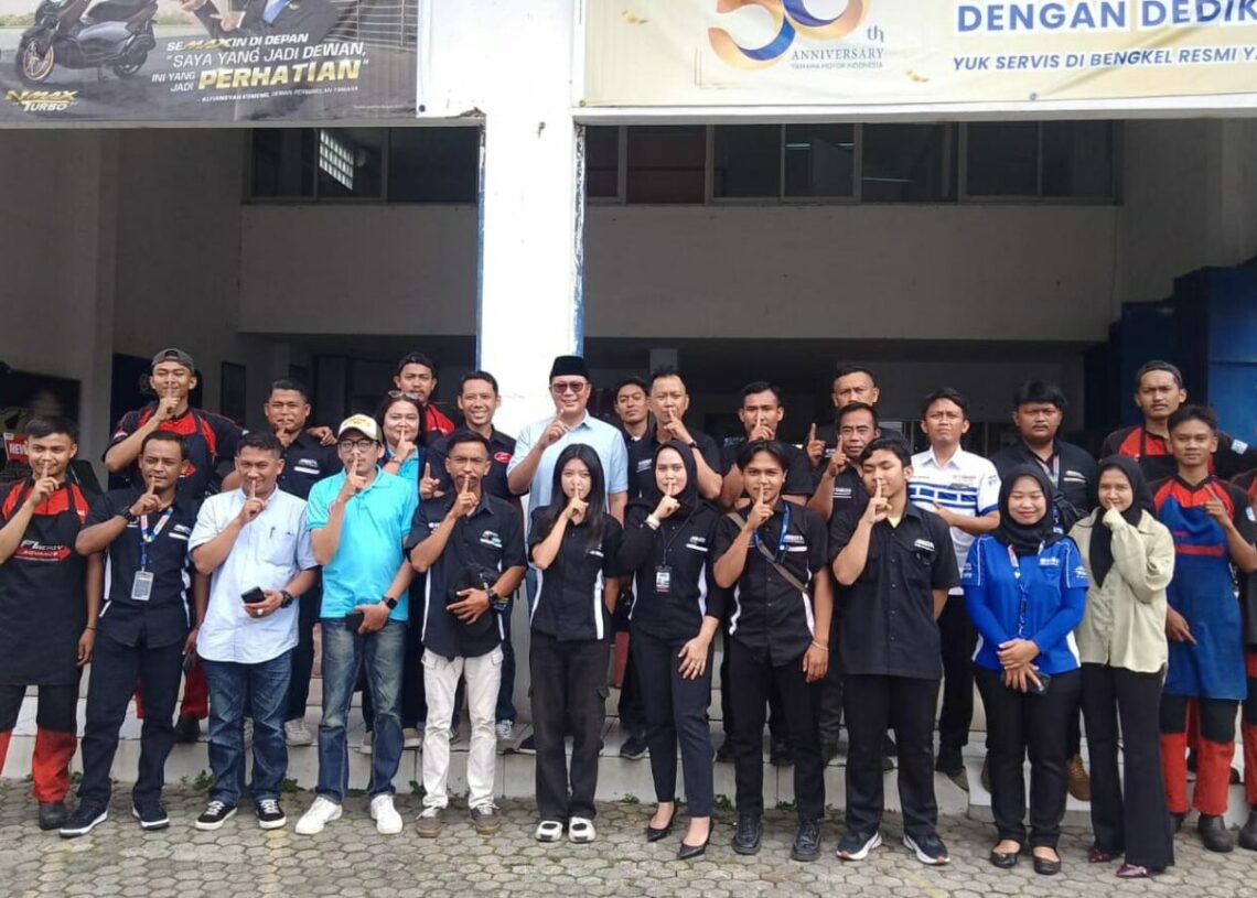 Bareng Relawan Katamfi, Achmad Fahmi Bahas Persoalan Marketing Otomotif