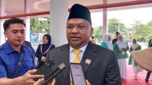 Ketua DPRD Budi Azhar Mutawali Bahas Upah Minimum Kerja Dengan Wabup Iyos Somantri