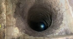 Lubang Misterius Tanpa Ujung, Muncul Didepan Rumah Warga Cianjur