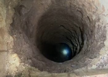 Lubang Misterius Tanpa Ujung, Muncul Didepan Rumah Warga Cianjur