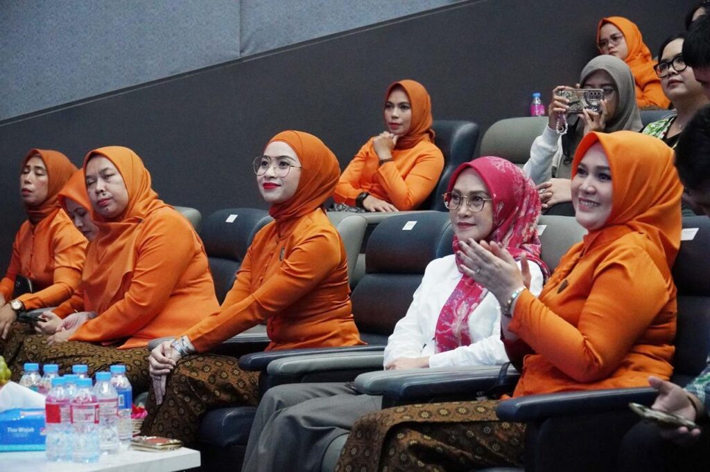 Program Perdana, IKWI Kota Bogor Gelar Bazar Murah,
