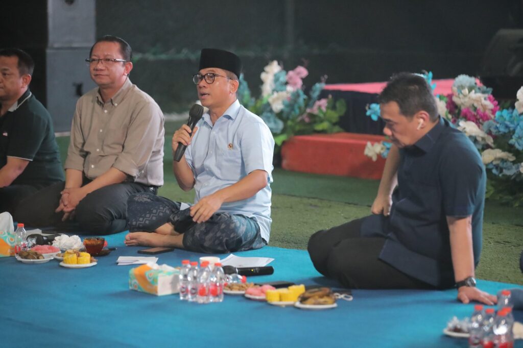 Diskusi Dengan Para Kepala Desa di Sukabumi, Mendes Ajak Maksimalkan Potensi Desa