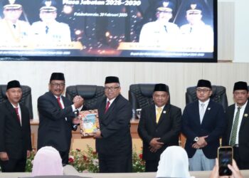 DPRD Kabupaten Sukabumi Gelar Paripurna, Bupati Marwan Hamami Lepaskan Tongkat Kepemimpinan