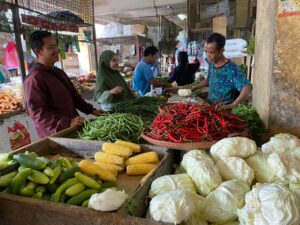 Menjelang Ramadhan, Harga Sayuran dan Sembako di Pasar Cibadak Naik