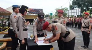 Dua Jabatan Kasat Di Polres Kota Sukabumi Resmi Pergantian Pejabat
