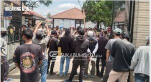 Diduga Lakukan Penyelewengan Anggaran, Puluhan Warga Desa Neglasari Geruduk Kejari Minta Kades Diperiksa