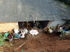 Pengiriman Bantuan Bencana Bebankan Ongkir Pada Penyintas, BPBD Kabupaten Sukabumi Tuai Kritik