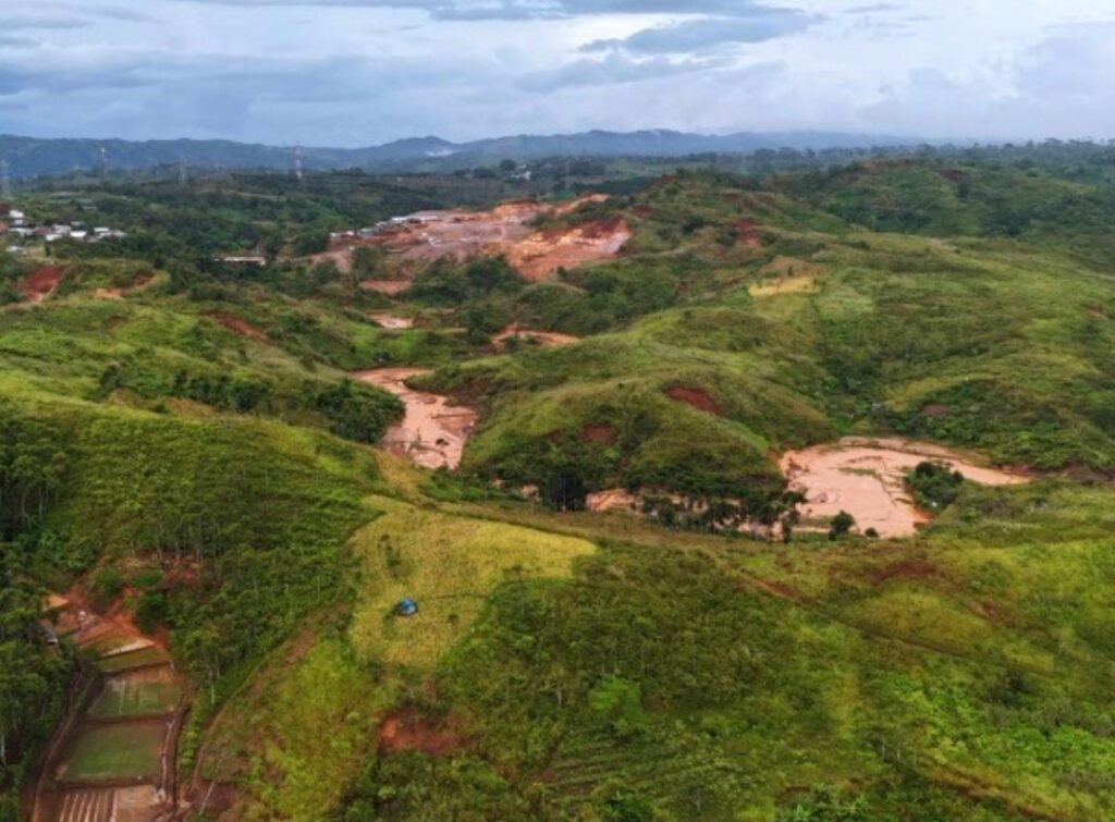 Sawah Terendam Lumpur Tambang, Bupati Sukabumi Asep Japar Akan Tindak Tegas