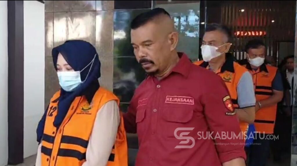 Tersangka Kasus Korupsi Dinas Perdagangan Kabupaten Sukabumi Dilimpahkan Ke Kejaksaan