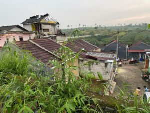 3 Kampung Tersapu Puting Beliung di Ciambar Sukabumi