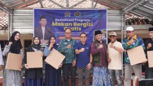 Ajak Masyarakat Berkontribusi, Anggota DPR RI Zainul Munasichin Harapkan Program MBG Kurangi Jumlah Pengangguran 
