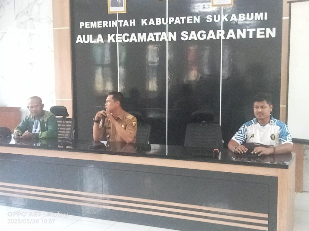 Camat Sagaranten Lepas Kontingen O2SN Sekolah Dasar Tingkat Kabupaten Sukabumi