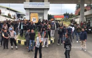 Tuntut Hapus Pungli di PT GSI, 2 Kelompok Aksi Masa Terlibat Kericuhan