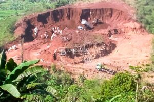 Izin Masih Proses, Dutalimas Pasok Tanah Hasil Tambang ke Bocimi