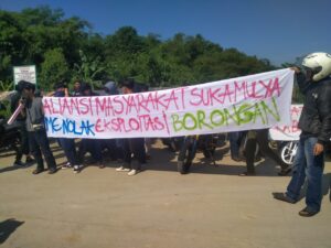 Kades Dituding Khianati Warga, Terbitkan Domisili untuk Orang Luar Demi Kerja di PT Paiho