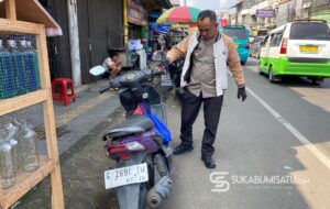 Motor Ditinggal Dua Hari di Pertokoan Cibadak, Nyaris Dibakar Pemiliknya