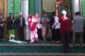 Santuni 200 Anak Yatim, Agus Slamet Yayasan Ruang Peduli Harap Mereka Jadi Generasi Berakhlak Mulia