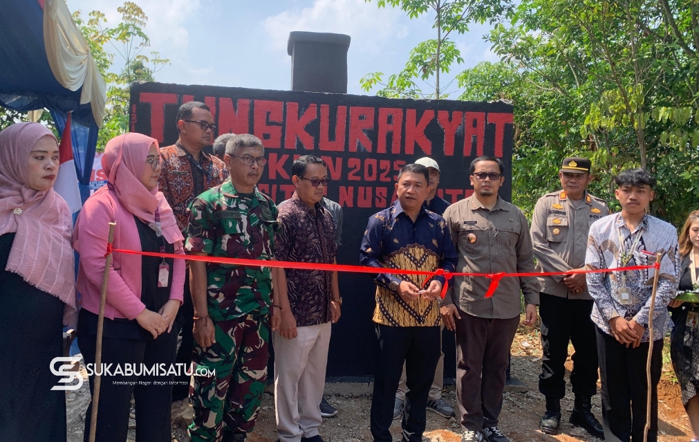 Wakil Bupati Sukabumi Andreas saat meresmikan Inovasi KKN Mahasiswa Nusa putra di Cikidang. Jum'at, (1/8/2025).