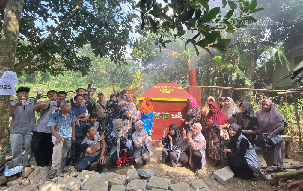 Mahasiswa KKN UMMI Kelompok 11 Hadirkan Solusi Pengelolaan Sampah di Desa Neglasari