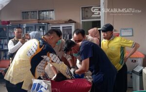 Khitanan Massal Meriahkan Milangkala Sukabumi ke-155 di Puskesmas Sekarwangi