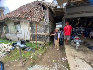Ratusan Rumah Tidak Layak Huni di Kecamatan Cibadak Masih Butuh Penanganan Serius