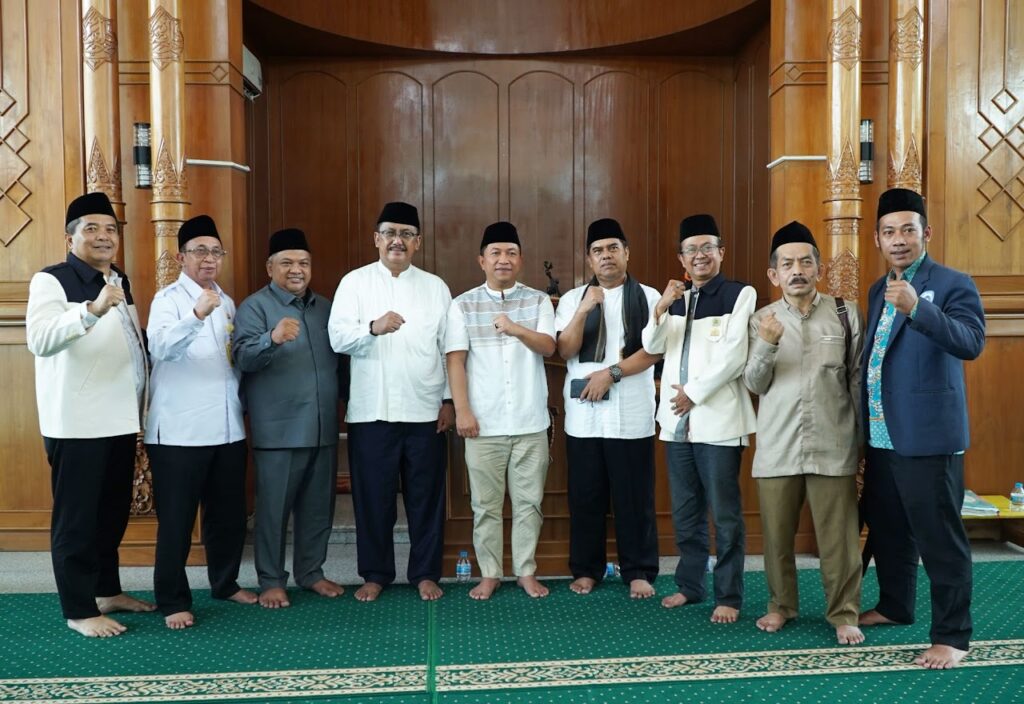 Ketua DPRD Hadiri Istighosah Kubro, Doakan Keselamatan Bangsa dan HJKS ke-155