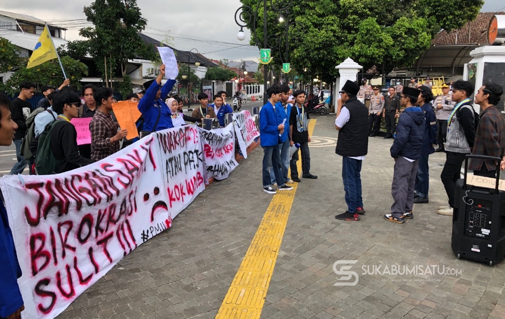 ‘Perayaan Mati Rasa’: PMII Bongkar Kemunduran Moral Birokrasi Pemkot Sukabumi