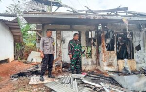 Niat Memasak, Berujung Petaka: Rumah di Purabaya Terbakar Disambar Api