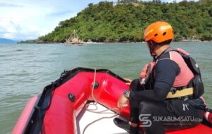 Pencarian 2 Pemancing Yang Tenggelam di Pantai Cikeueus, Terkendala Cuaca Buruk