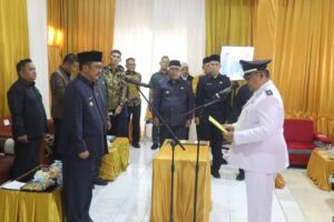Hilman Nulhakim Mulai Dilantik sebagai Kades Pawenang, Fokus Benahi Desa Wisata dalam 100 Hari