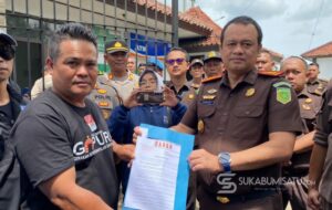 Hari Anti Korupsi Sedunia, Aksi Massa Kantor Kejaksaan Negeri Sukabumi Dijaga Ketat Aparat