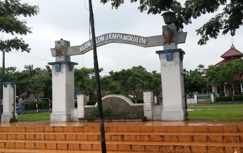 Revitalisasi Alun-alun Jampang Kulon: Membangun Modernitas Tanpa Mengubur Jejak ‘Gedung Papak’ dan Perlawanan 1948
