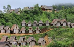 Rahasia Mitigasi Bencana dalam Naskah Sunda Kuno: Mengapa Arah Hadap Rumah Bisa Menentukan Nasib?