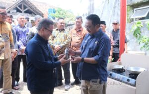 Membangun Kemandirian dari Desa: Warga Cidadap dan Loji Kini Belajar Ubah Limbah Jadi Energi