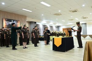 Kajati Jabar Lantik Tiga Kajari Baru: Garut, Kuningan, dan Tasikmalaya Resmi Berganti Pucuk Pimpinan
